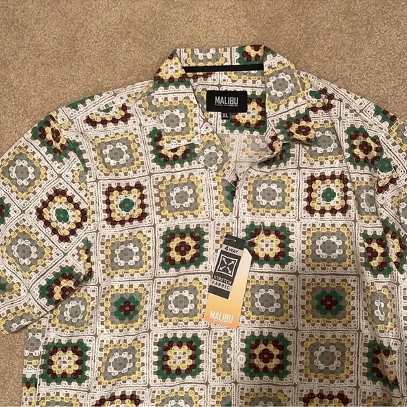 Malibu Green and Brown Casual Button Down Shirt from Macys - Picture 2 of 2